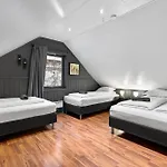 Near Downtown - Large Beds - Free Parking アパート