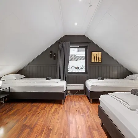 Near Downtown - Large Beds - Free Parking Appartamento Tromsø